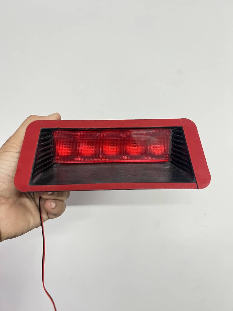 Universal break light 4