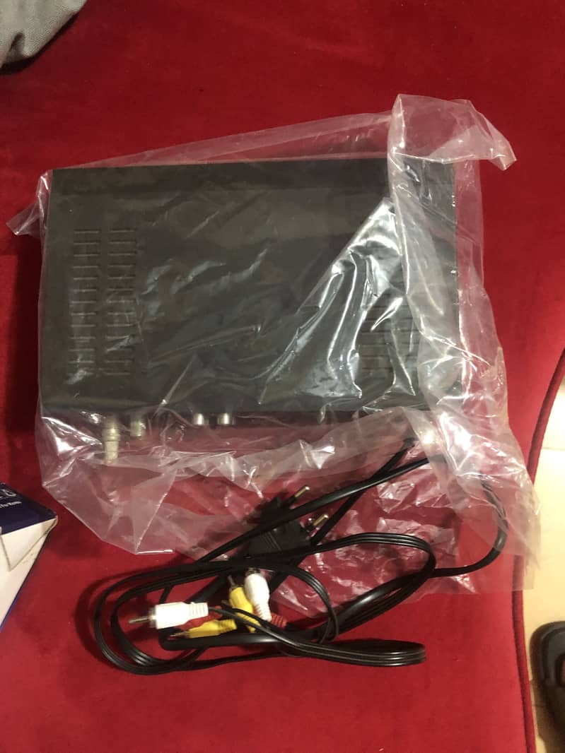 Dish Receiver New 10/10 condition full box 1