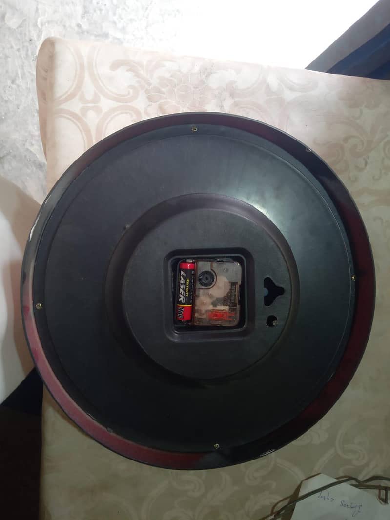 Stylish Wall Clocks 13