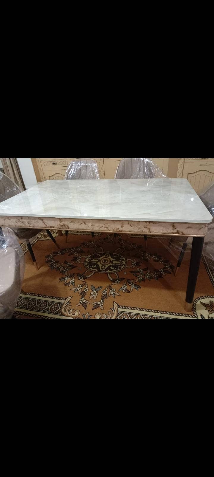 6 seater Dining table 4