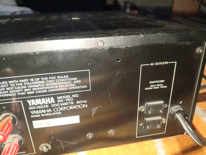 Amplifier Yamaha RX-750 4
