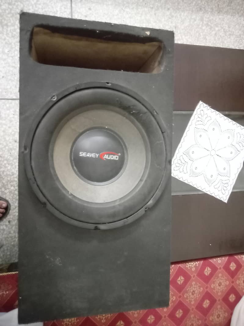Amplifier And Boofer 5