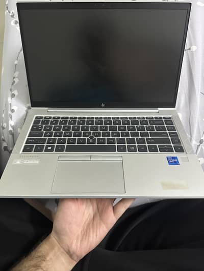 Hp elitebook 840 g8 i7 11th gen