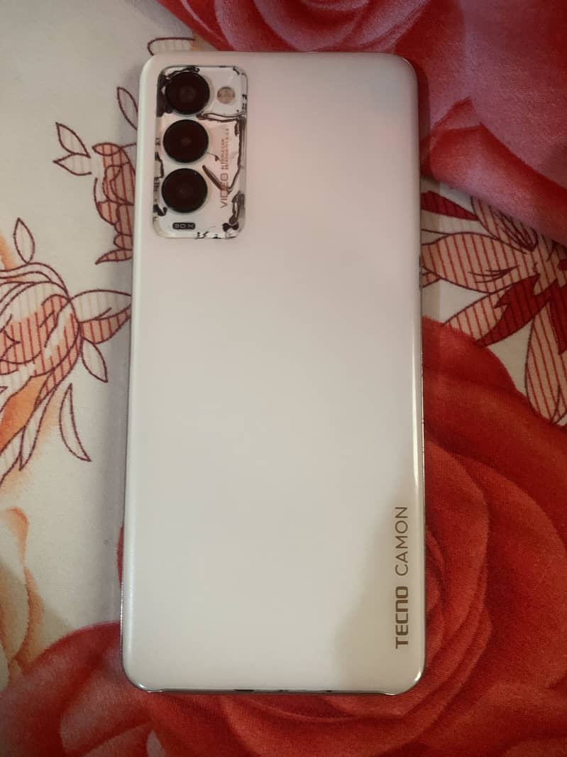 Tecno camon 18p 1