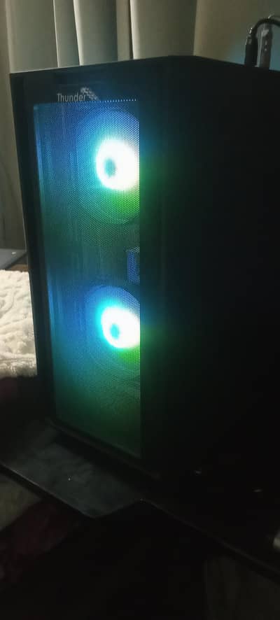 best gaming pc with lcd 22 inch rx590 Blue Sapphire i7 4770 16gb