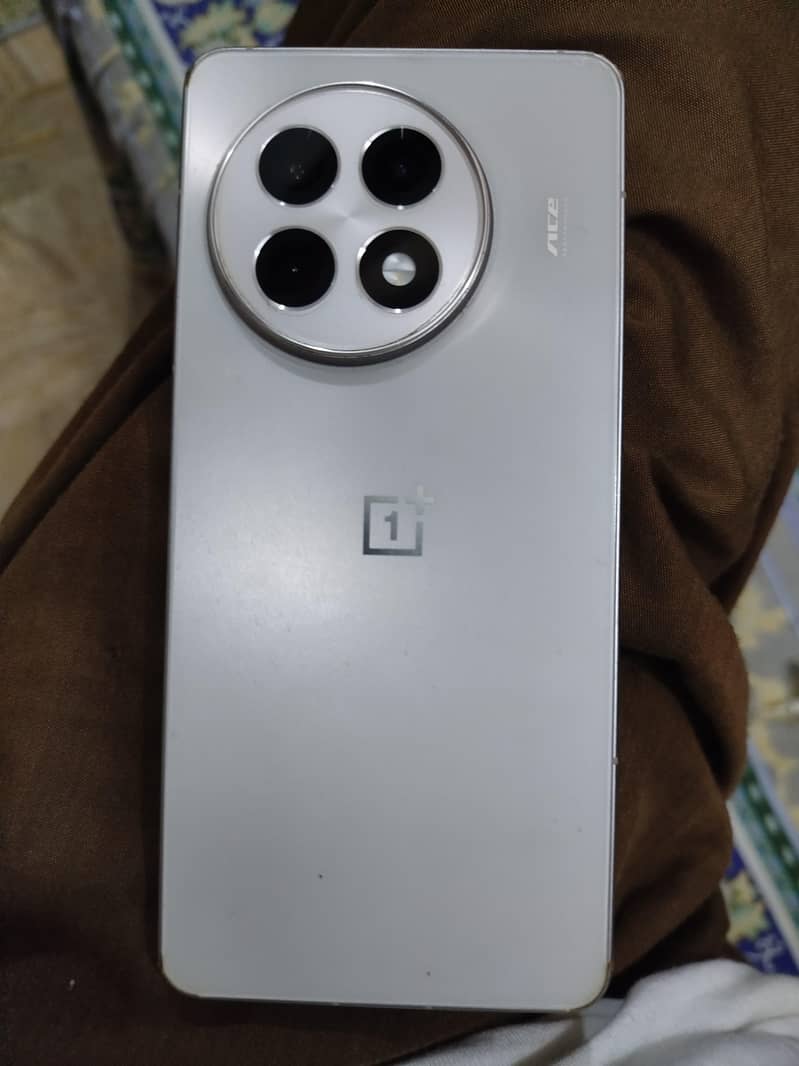 Oneplus Ace5/13R 1
