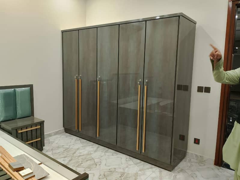 Almari | Wardrobe | Cupboard | Wall To Wall Movable Available 0