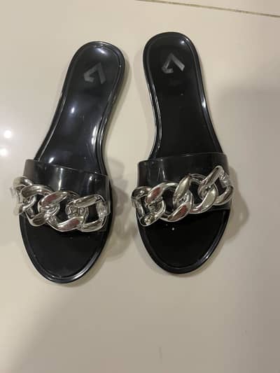 Beautiful flat slippers