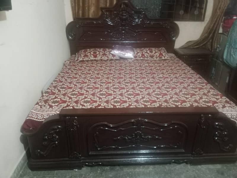 Bed dressing side tables 0