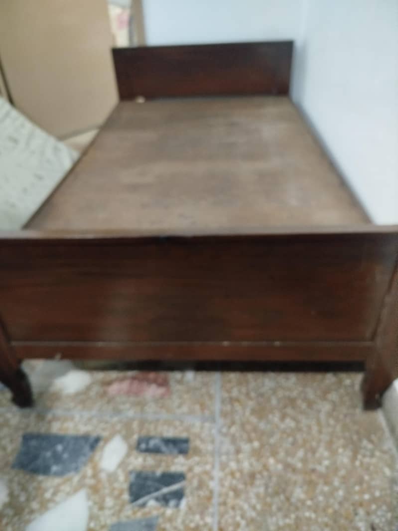 Single Bed 0
