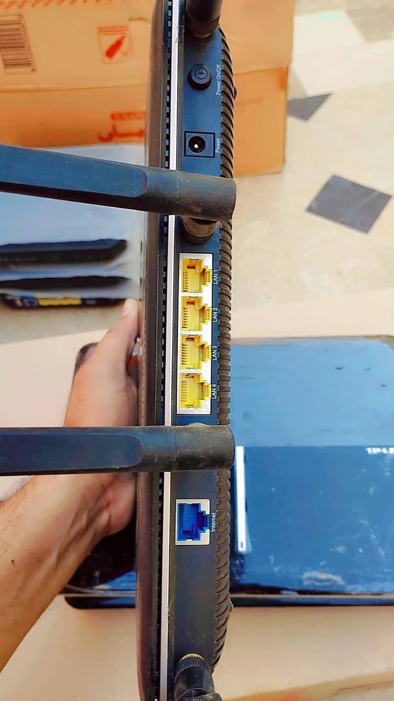 TP-Link C2300 Dualband Long Range WiFi Router 3