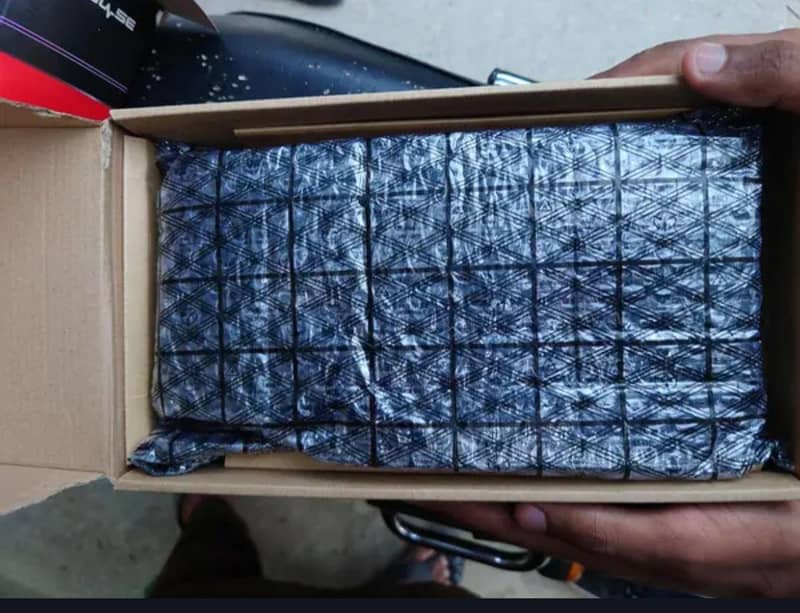 rx 6600 xt with box 4