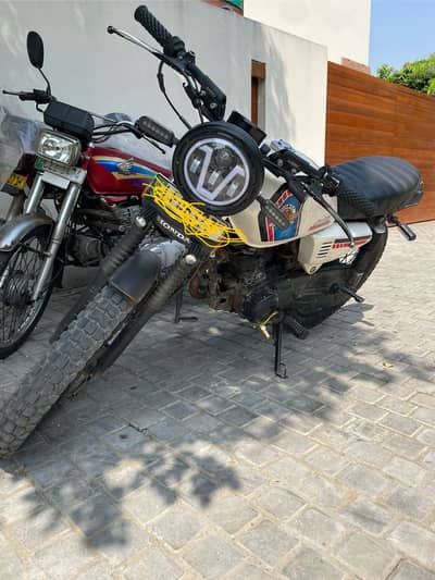 Honda 125 gift for cafe racer 03045321168