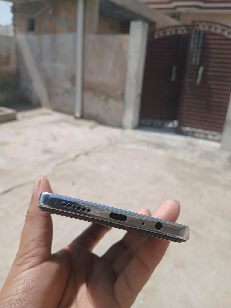 Tecno Camon 30 1