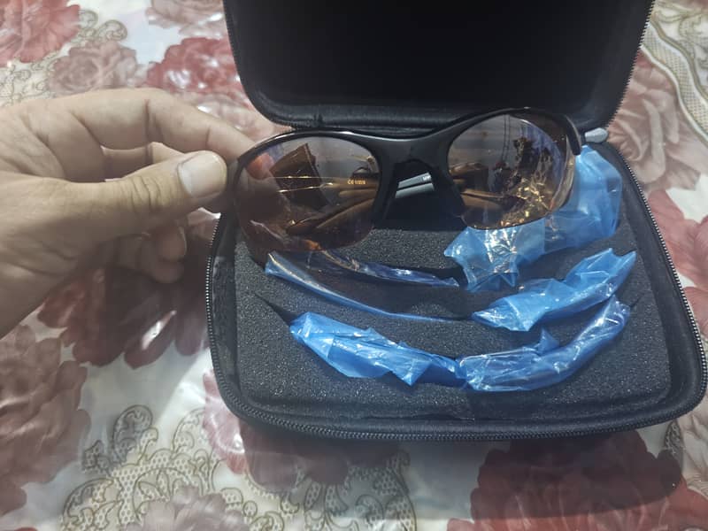 UVEX SUNGLASSES 0