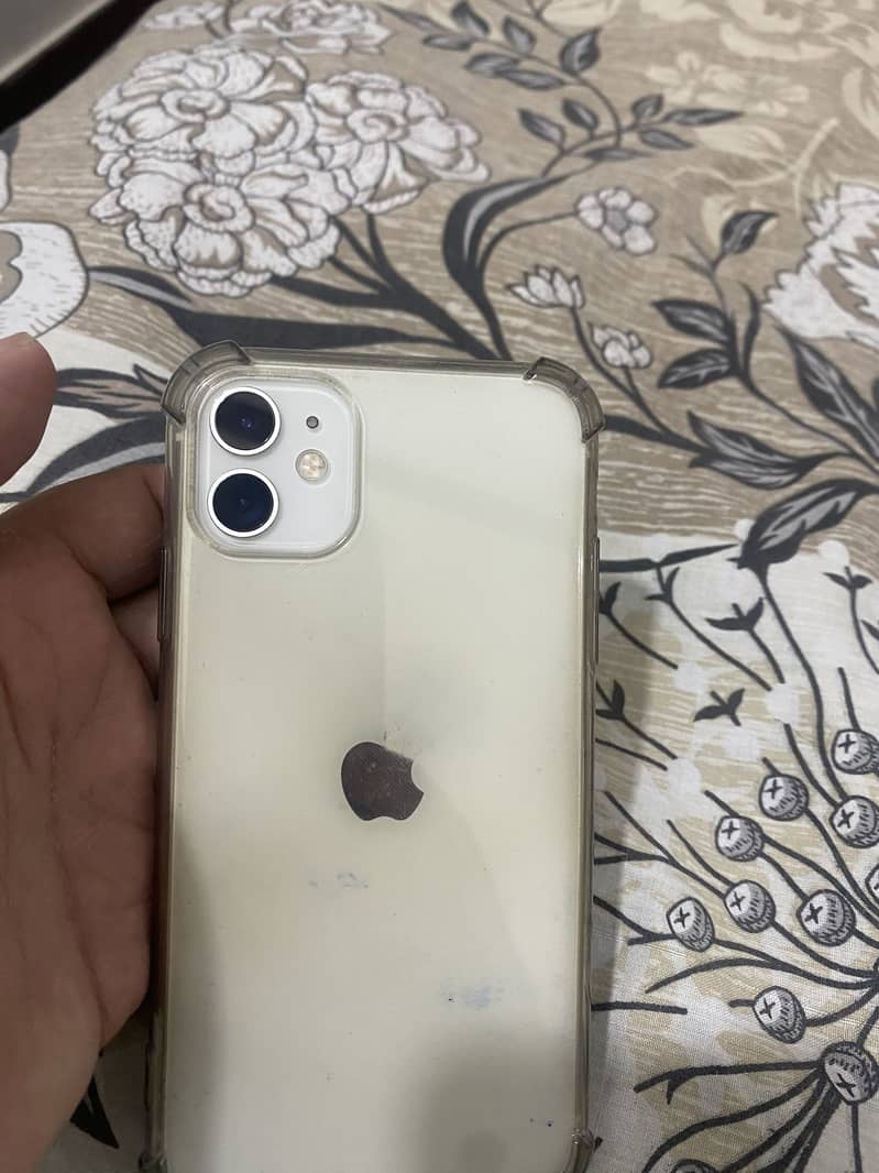 IPhone 11 0