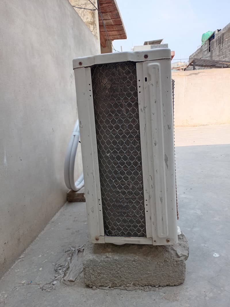 1 Ton Split AC 2