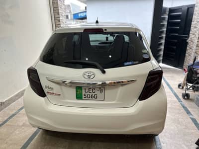 Toyota Vitz 2015 (Import 2019) – For Sale