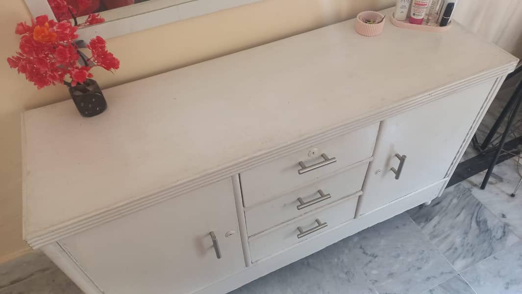 solid wood dressing console with mirron 5