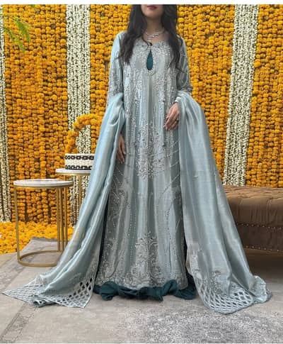 slai ka kam ka liya larkian or larka chahiya  chahiya