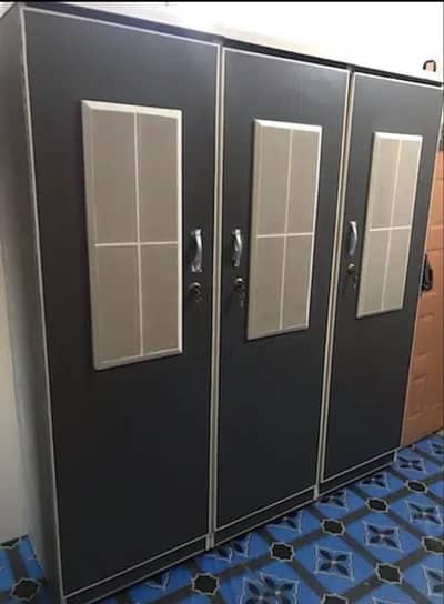 Furniture For S a l e complet set