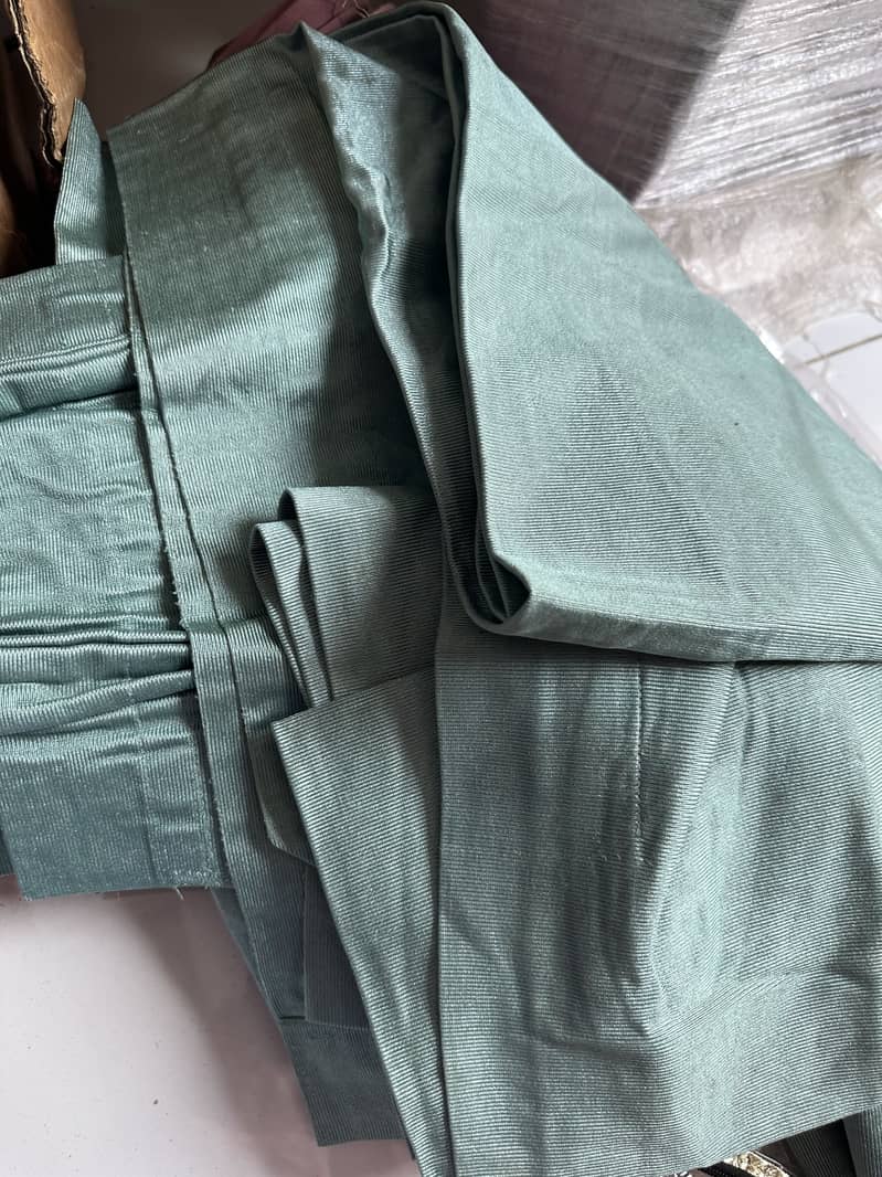 Curtains 0