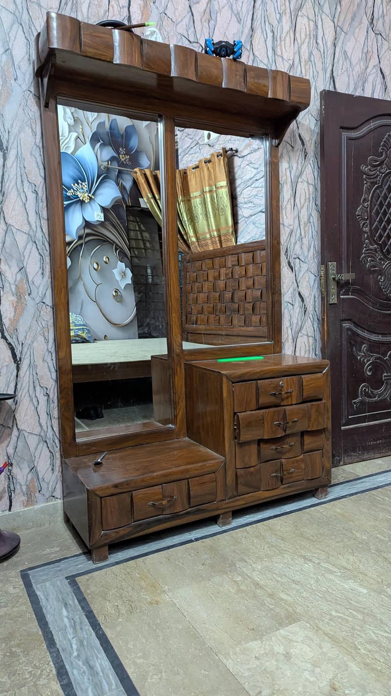 Bed and dressing solid wood 3