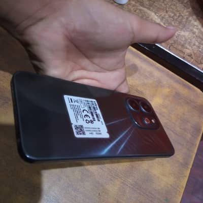 Infinix smart 9    4+4/128