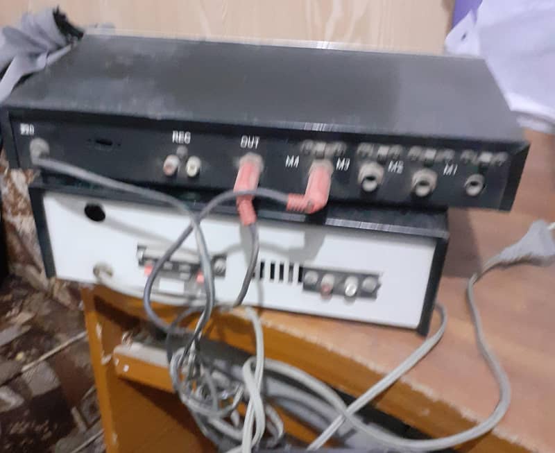 amplifier and echo sound  both 3