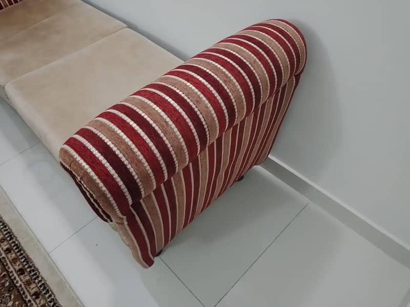 Sofa set with dewan 4