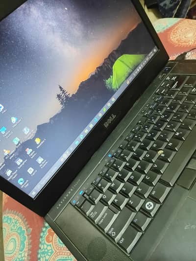 Dell latitude E6510 latitude slidely used