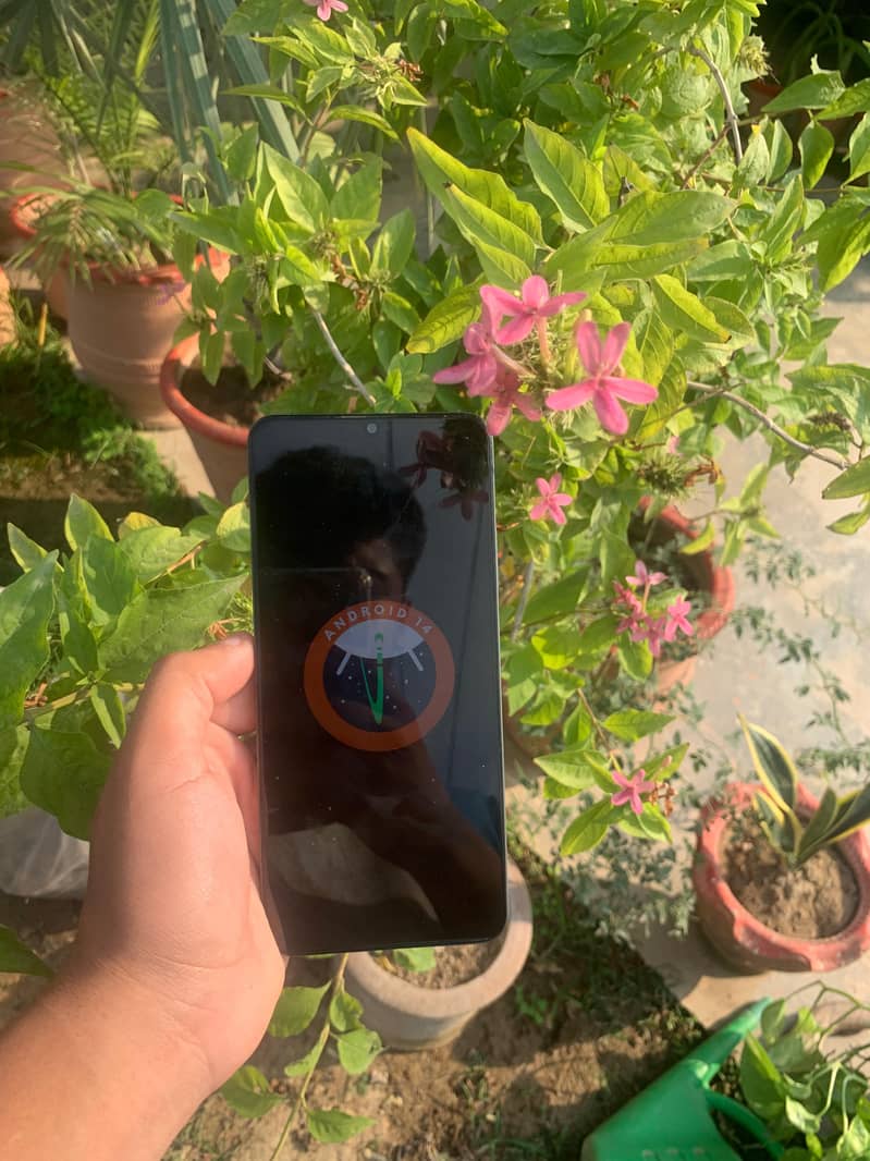 Realme C61 6