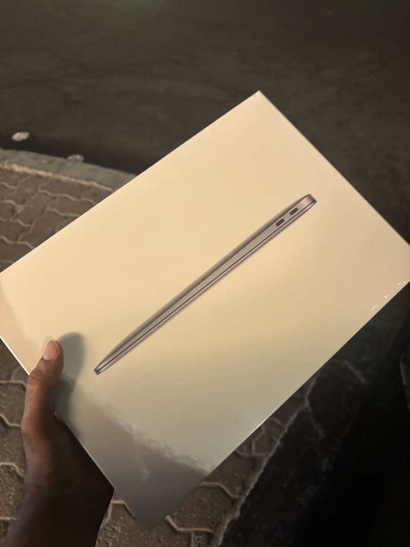Macbook. Air M1 2020 Box pack - Laptops - 1106544365