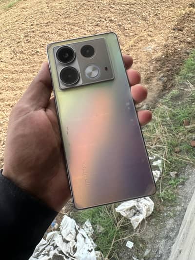 Note 40 8+8/256