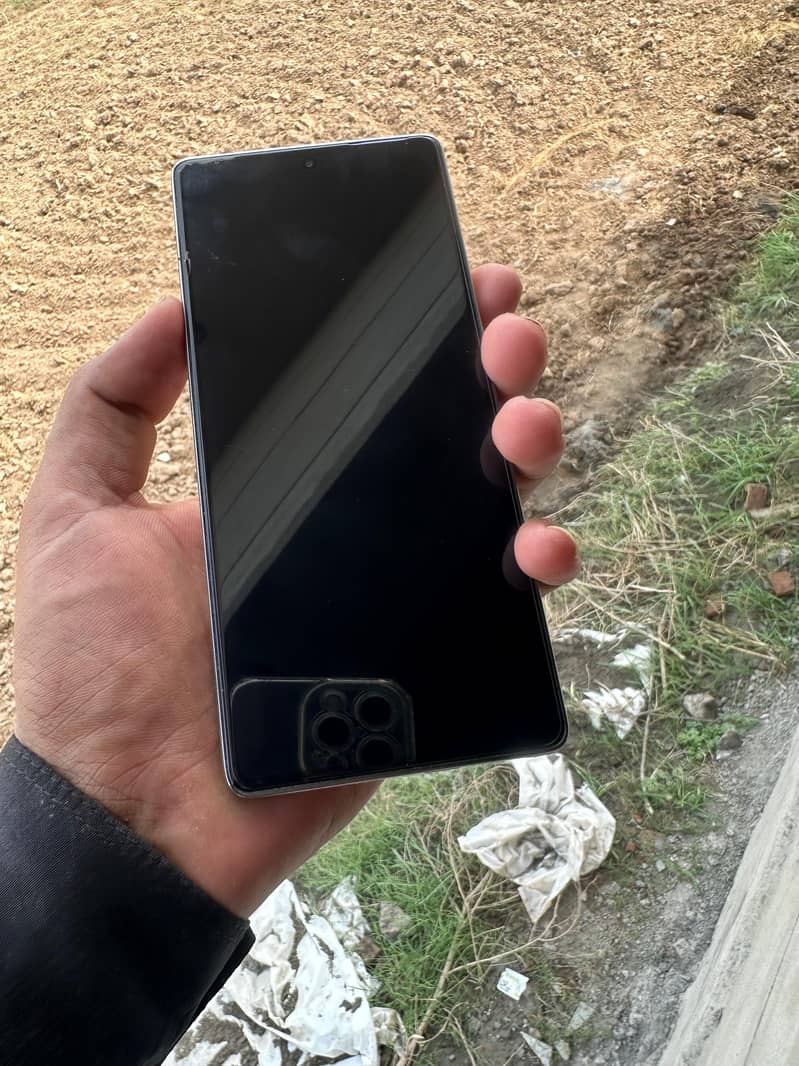 Note 40 8+8/256 1
