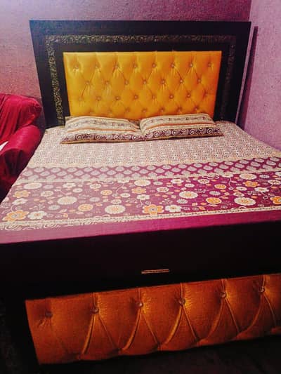 King Size Double bed with spring mattress