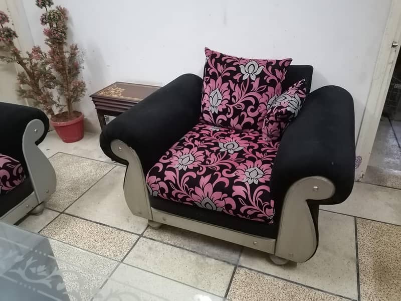 3,2,1  beautiful sofas 0