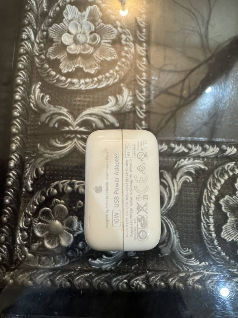 MACBOOK ORIGINAL ADOPTER 0