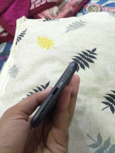 iPhone 11 jv condition 10/10 64GB