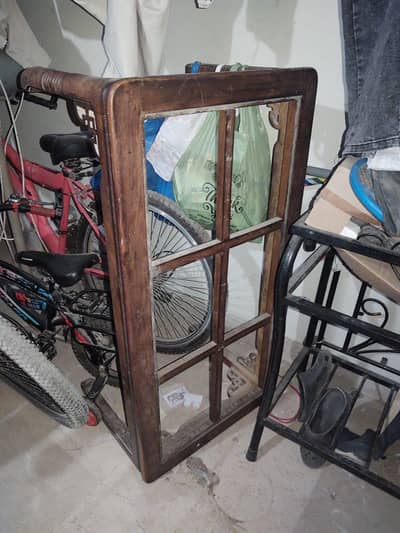 Centre table wooden without sheesha