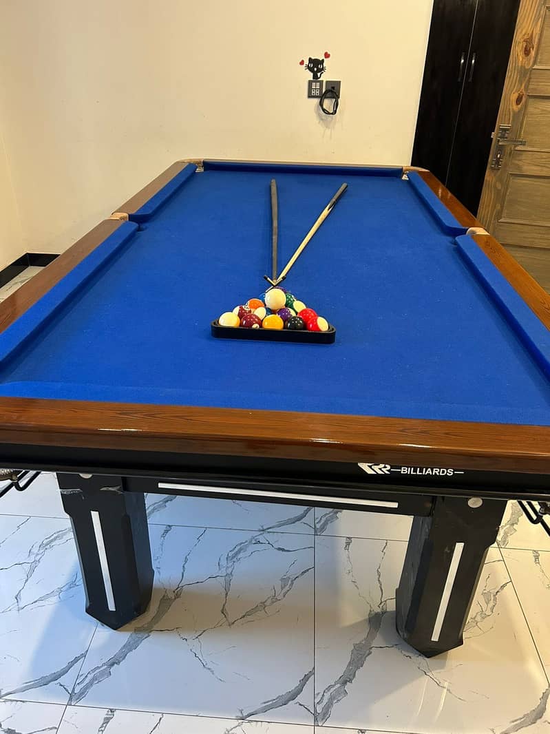 Pool table 8 ball Billards 2