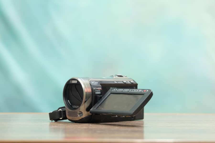 Panasonic HDC-SD60 – Full HD, Camcorder 25x Optical Zoom, Touch