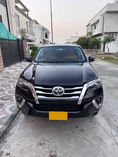 Toyota Fortuner V 4x4 (2017) model
