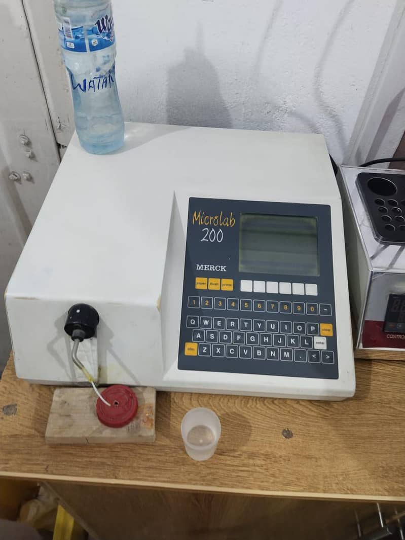 Merck Microlab 200- semi Automated chemistry Analyzer - Other ...