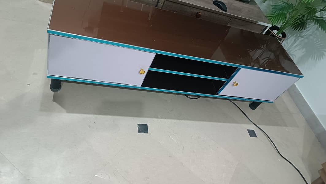 TV Console 3