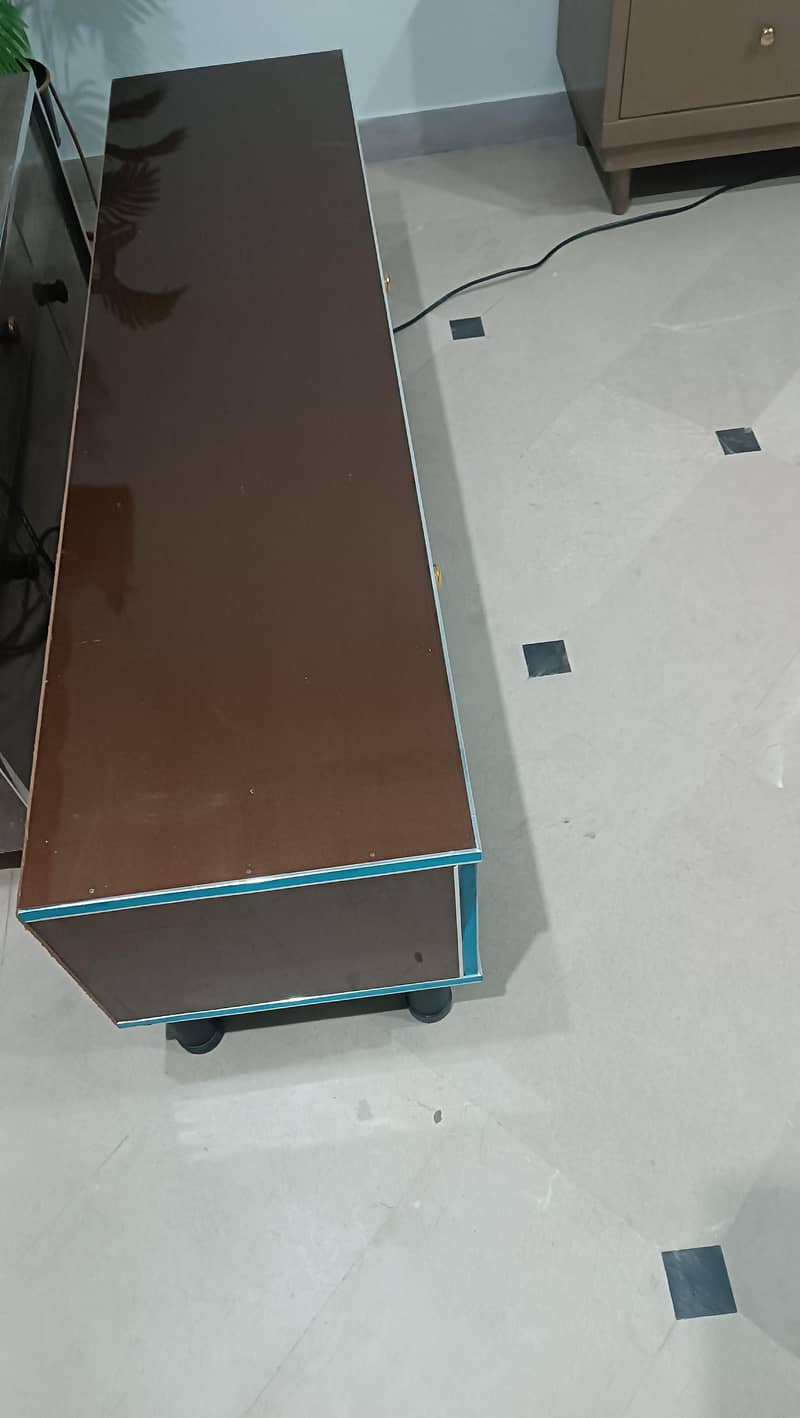 TV Console 5