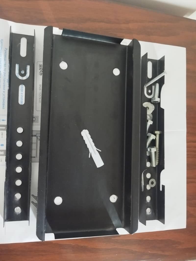 LCD wall Bracket 3