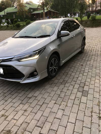 Toyota Corolla Grande 1.8 2018