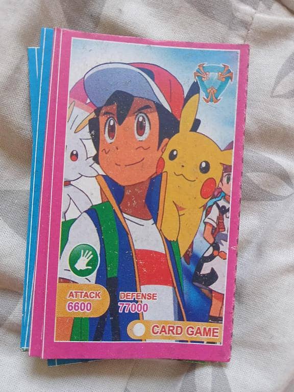Pokémon Cards Box with 36 Sachets