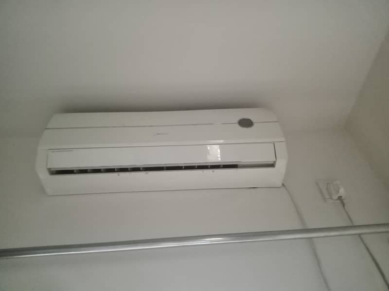Gree Split AC 2